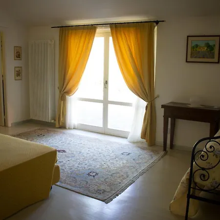 Bed & Breakfast Villa Lia Holiday Home